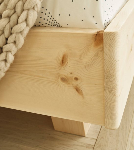 refugio.bio-csm-joka-natur-linea-pura-zirbe-detail-volles-format--csm-joka-natur-linea-pura-zirbe-detail-volles-format-