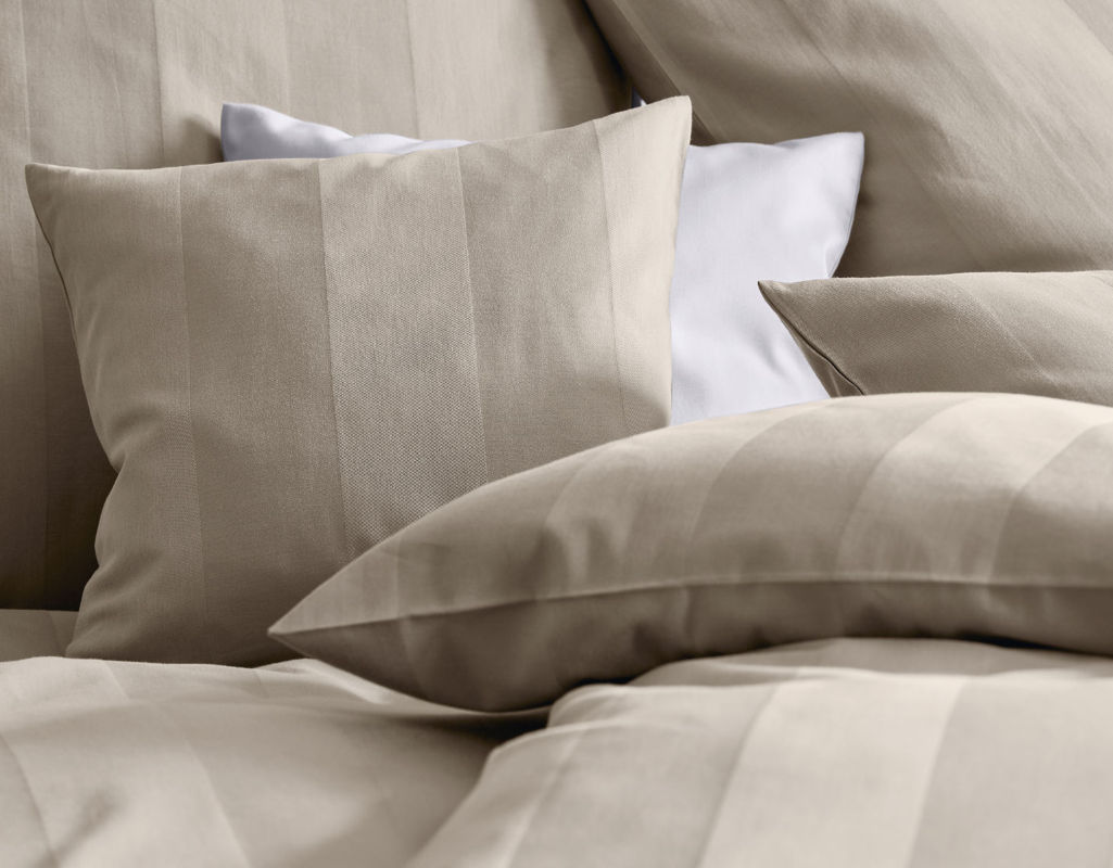 refugio.bio-satin-bettwaesche-bio-baumwolle-kissen-cotonea-sand-satin-bettwaesche-bio-baumwolle-kissen-cotonea-sand