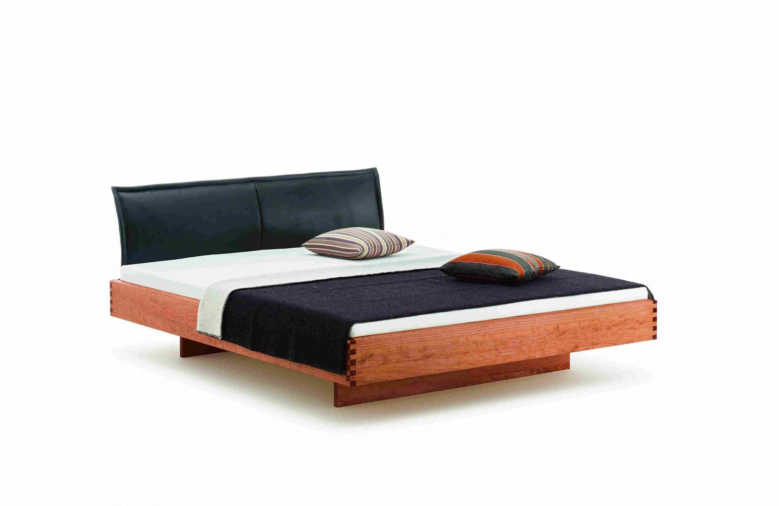 refugio.bio-step-x-rl-leder-scaled-1-step-x-rl-leder-scaled-1